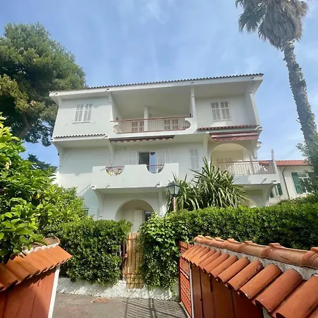 Maison Felicia Daire *